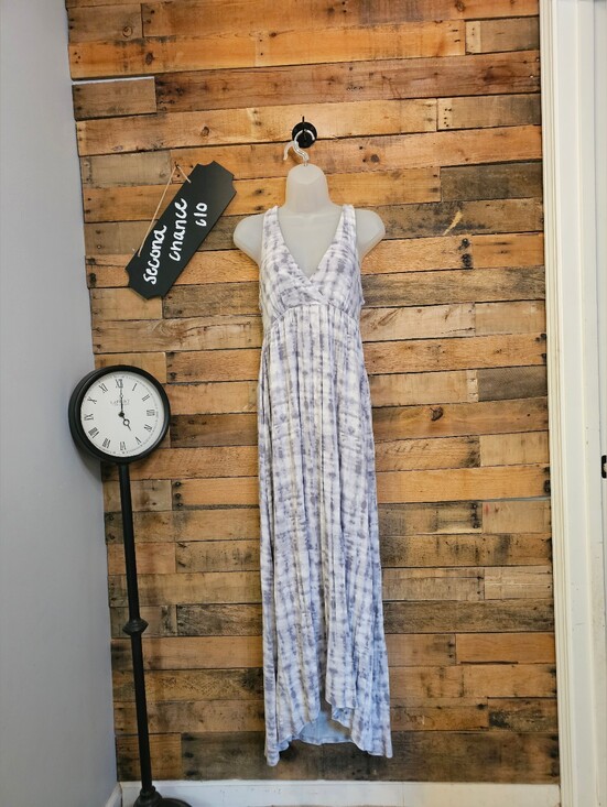 Cynthia Rowley Dresses & Skirts - Cynthia Rowley Women's Gray White Tie-Dye High Low Maxi Dress Size Small